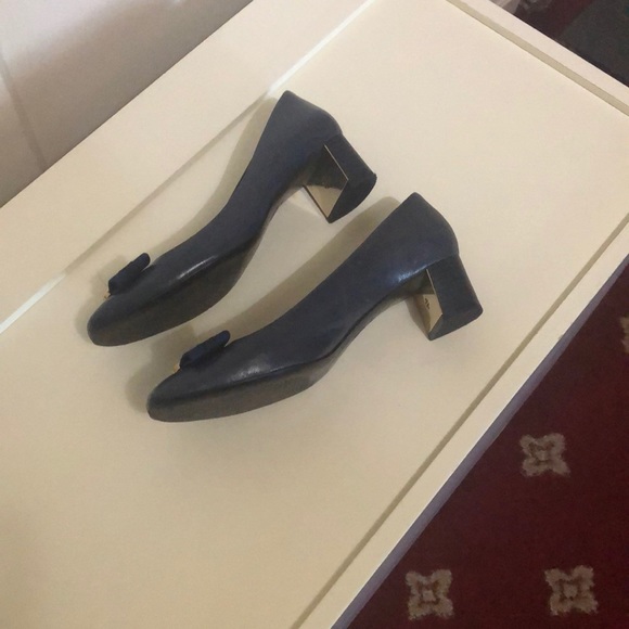 Navy Blue Leather shoes with Bow on the front - Picture 6 of 6